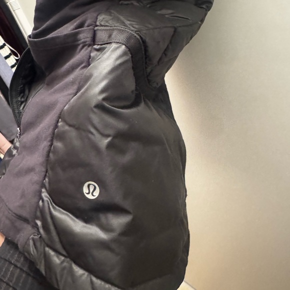 Women's Lululemon Vest - Picture 5 of 8